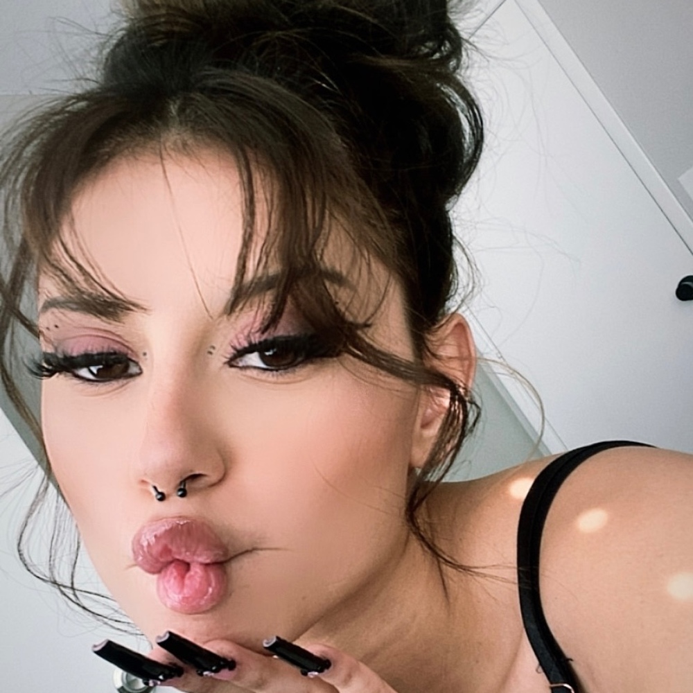 Meet your Posher, Gabriela